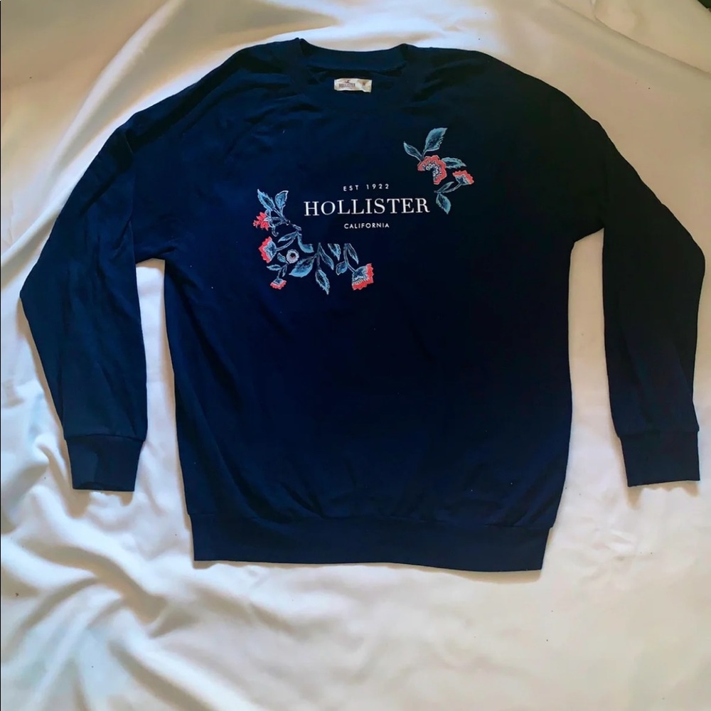 Hollister Crewneck